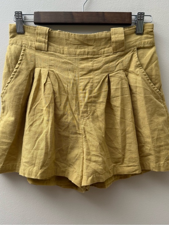 American Eagle Outfitters Pants - American Eagle Outfitters Pleated Linen-Blend Shorts in Mustard Yellow